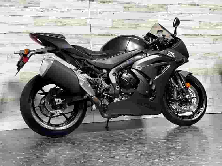 Suzuki GSXR 1000 2022 