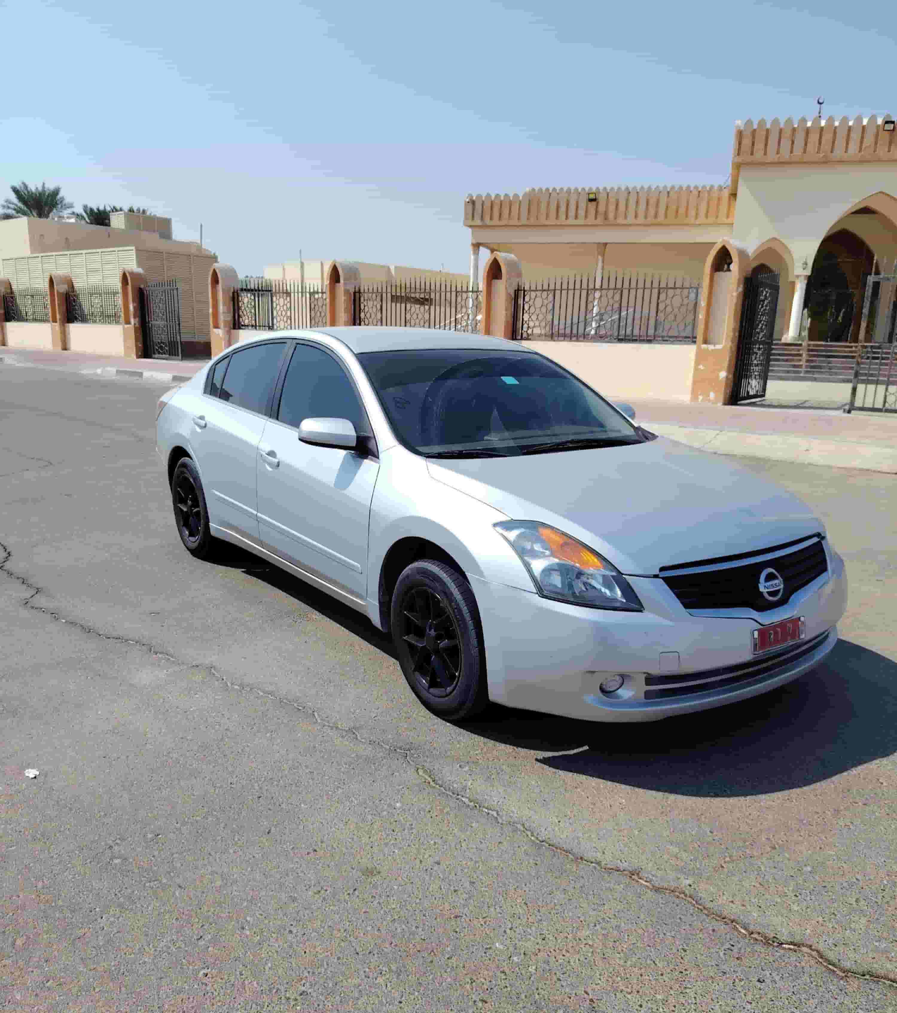 نيسان التيما 2009