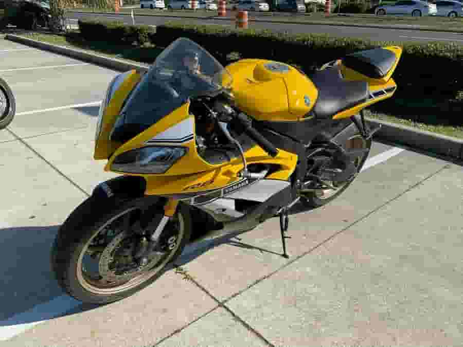 Yamaha YZF-R6 2016 bike
