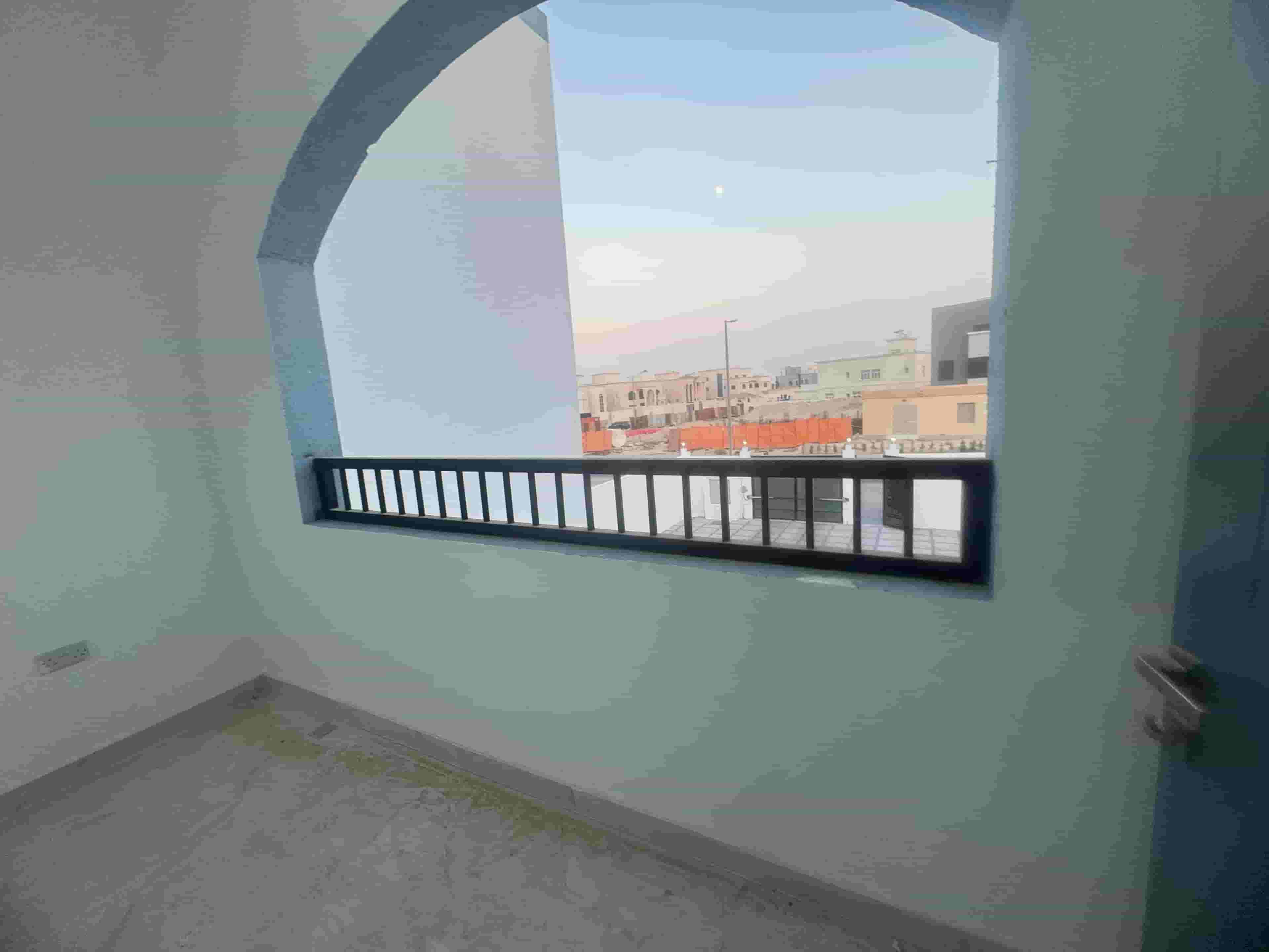 للايجار شقة كبيرة 3 غرف وصالة بمدينة الرياض اول ساكن