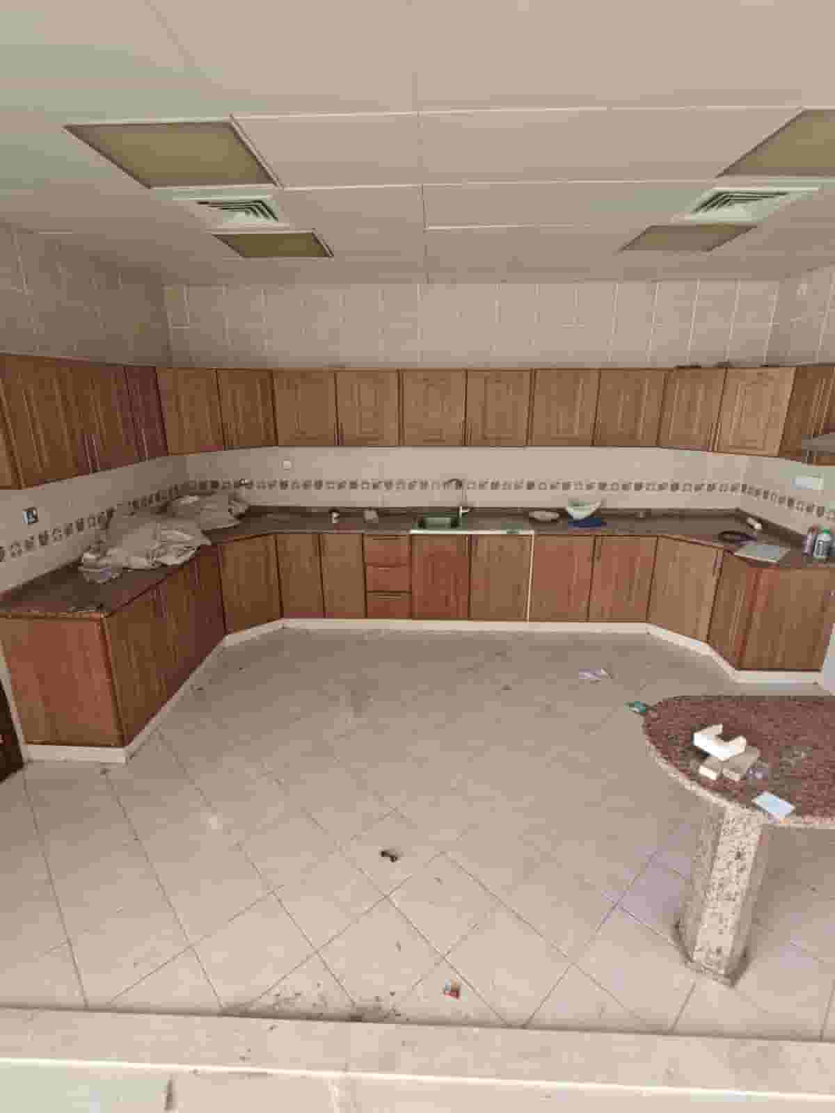 للايجار شقه 100م في الشامخه