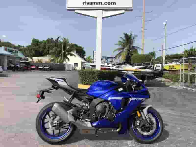 Yamaha YZF-R1 model 2021