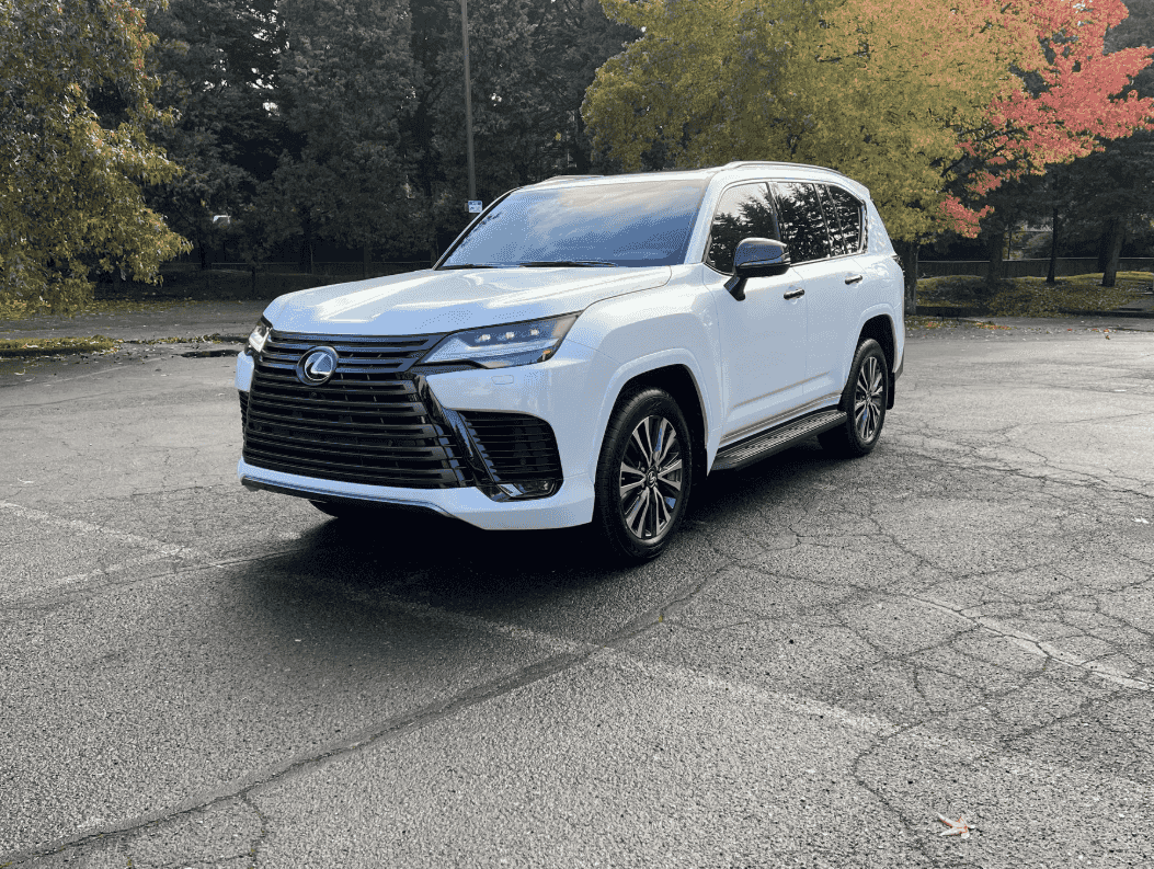 للبيع سياره لكزس ال اكس 600 بريميوم 2022 