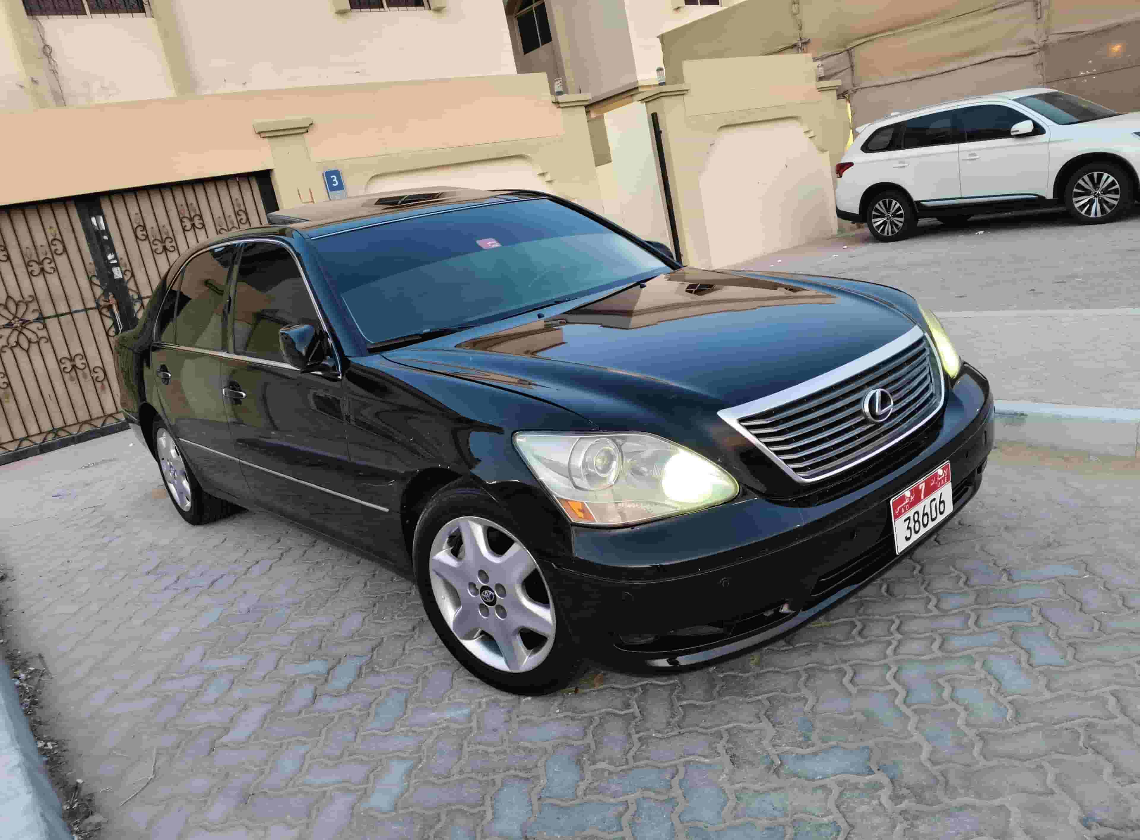  للبيع لكزس 430 LS موديل 2005