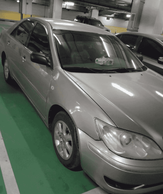 تويتا كامري للبيع