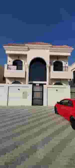 فيلا فاخرة للبيع مع غرف كلها ماستر و مسبح خاص