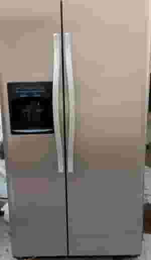 ثلاجة للبيع دبي ديرة المطينة