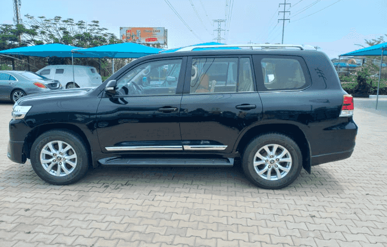 تويوتا لاند كروزر GXR 2020