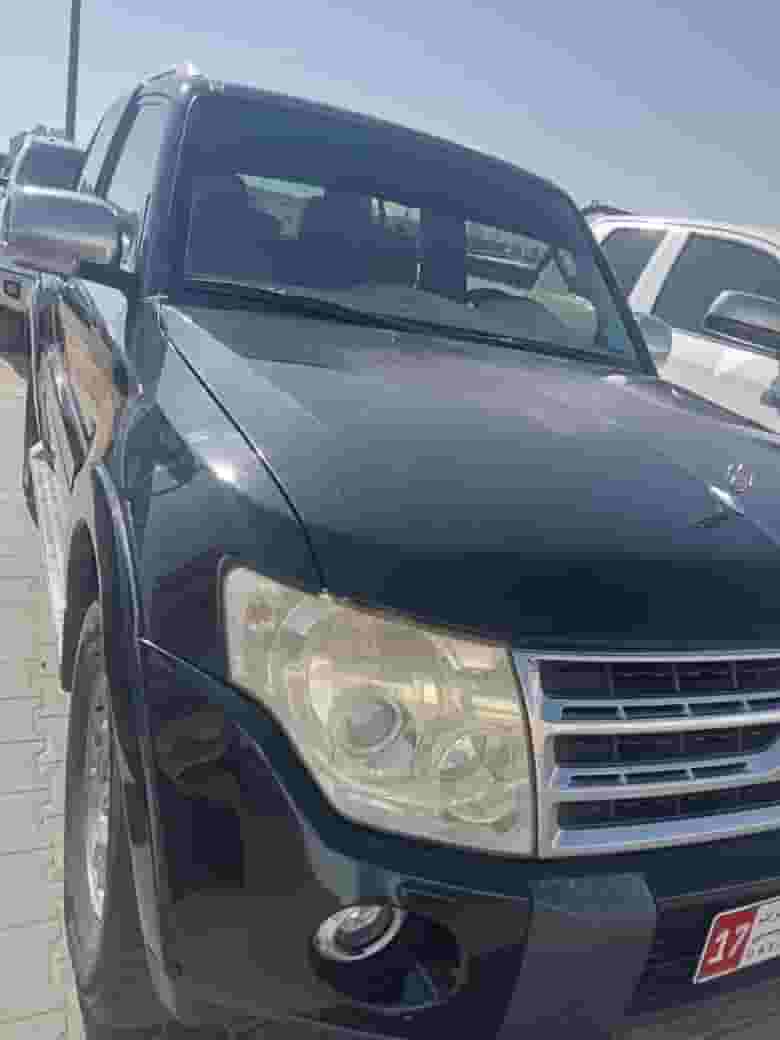 Mitsubishi Pajero model 2009 