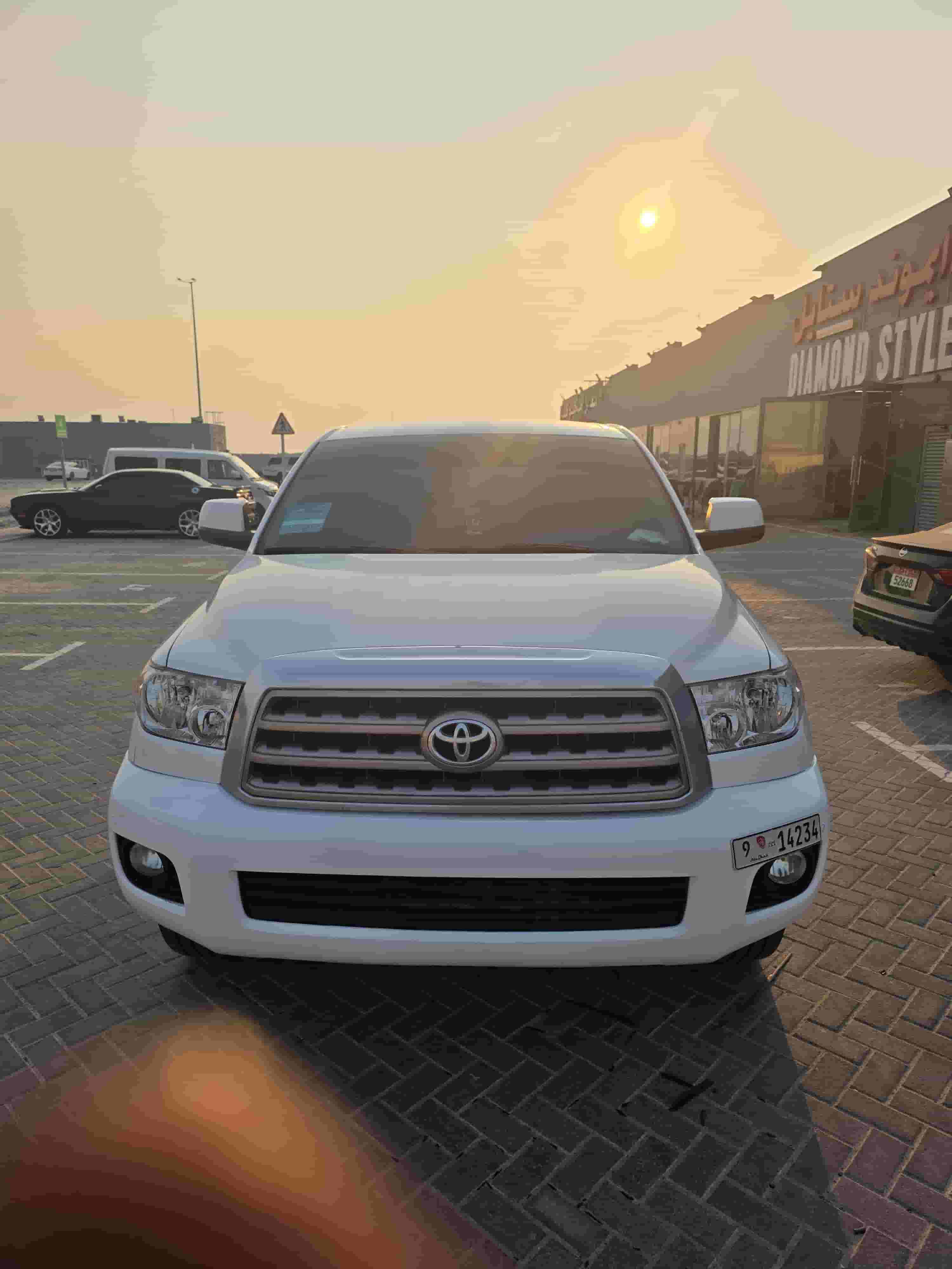 تويوتا سيكويا 2014