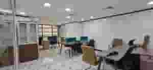 للايجار مكتب مفروش شامل الخدمات بشارع النجدة