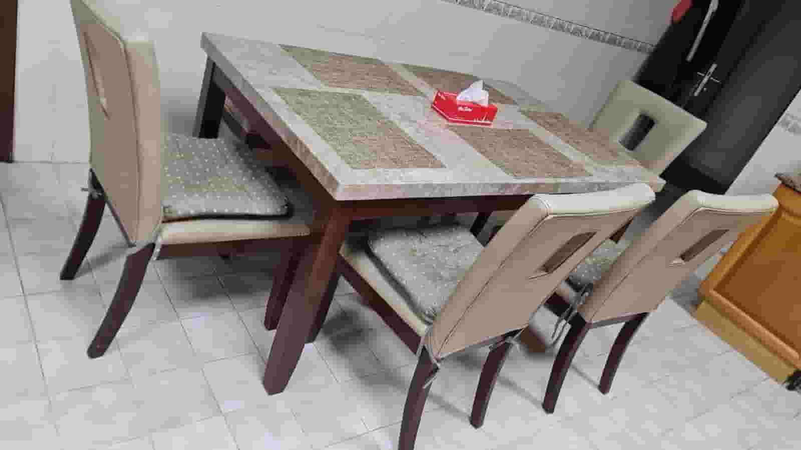 شراء الأثاث المستعمل 