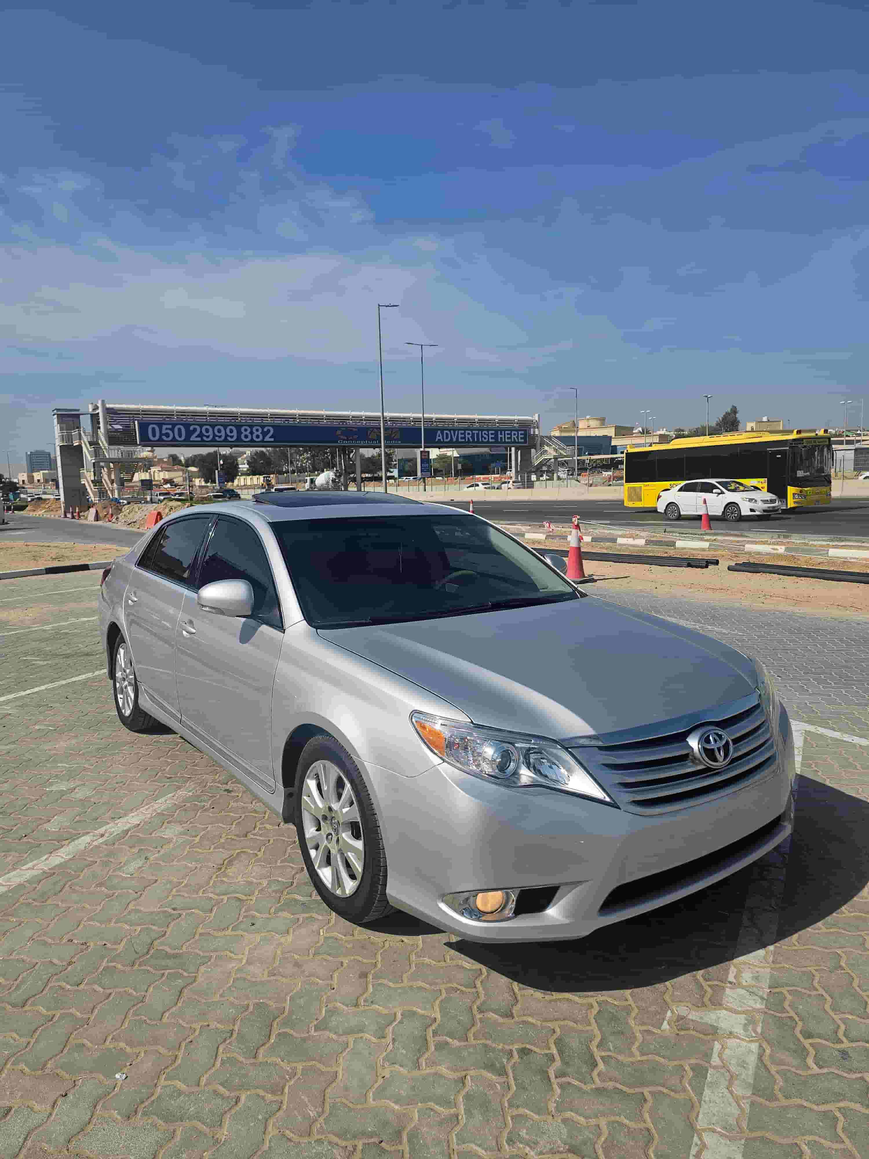 تويوتا أفالون موديل 2011 للببع