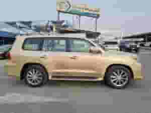 لكزس LX570 S V8 5.7 لتر فول اوبشن موديل 2010