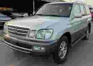 لكزس LX470 V8 4.7 لتر فول اوبشن موديل 2005