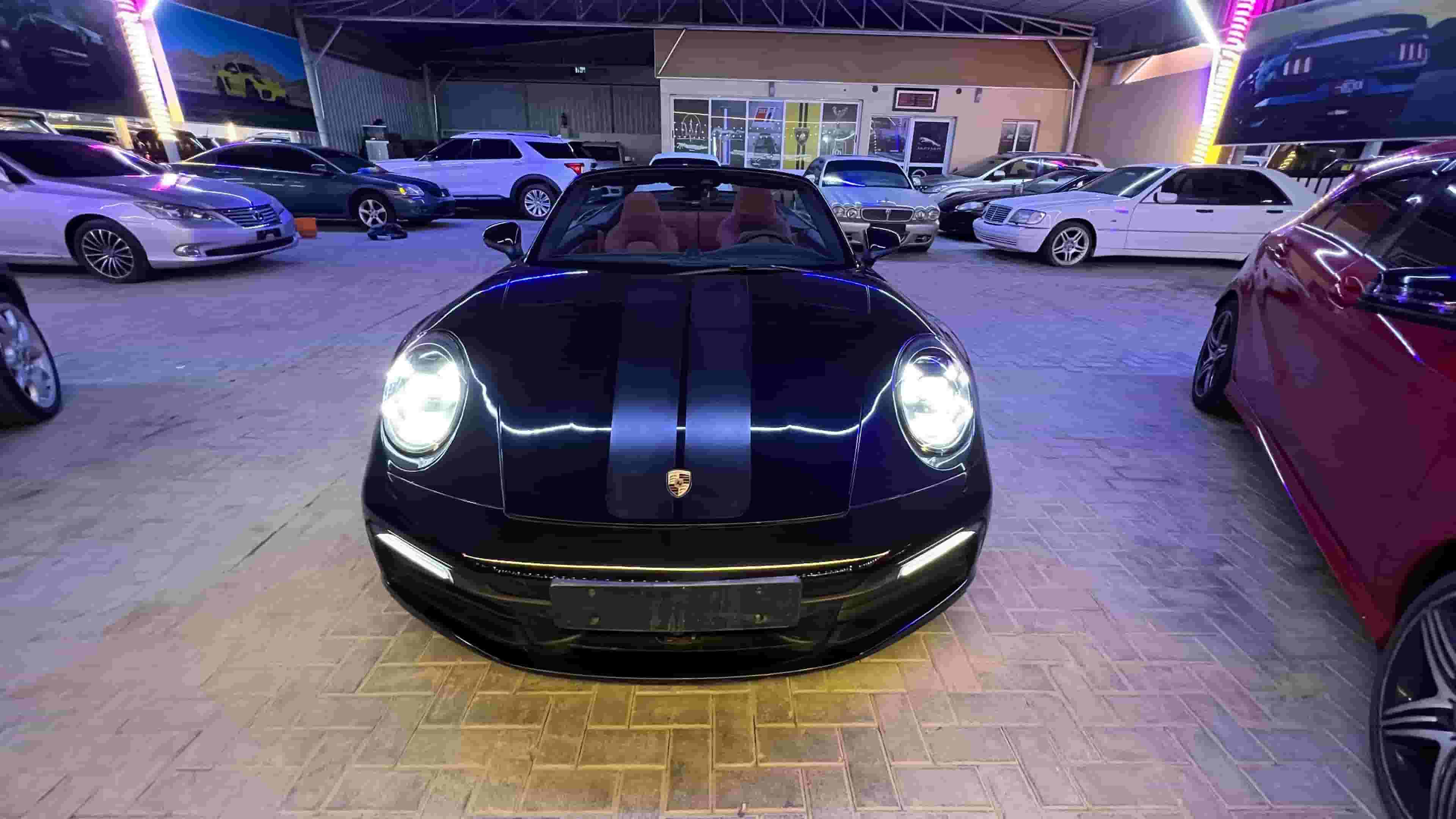 Porsche Carrera 911 model 2021