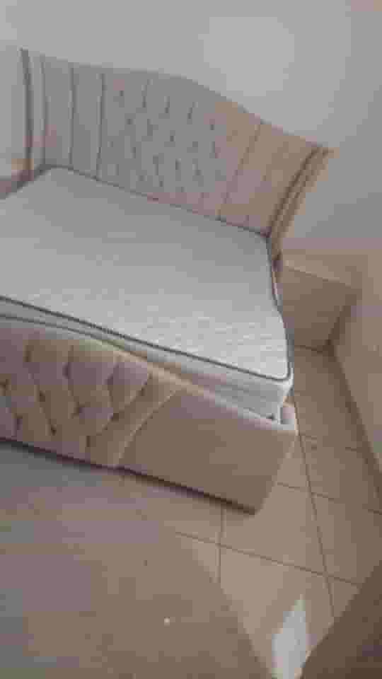 Used furniture buying and hawrinteg and