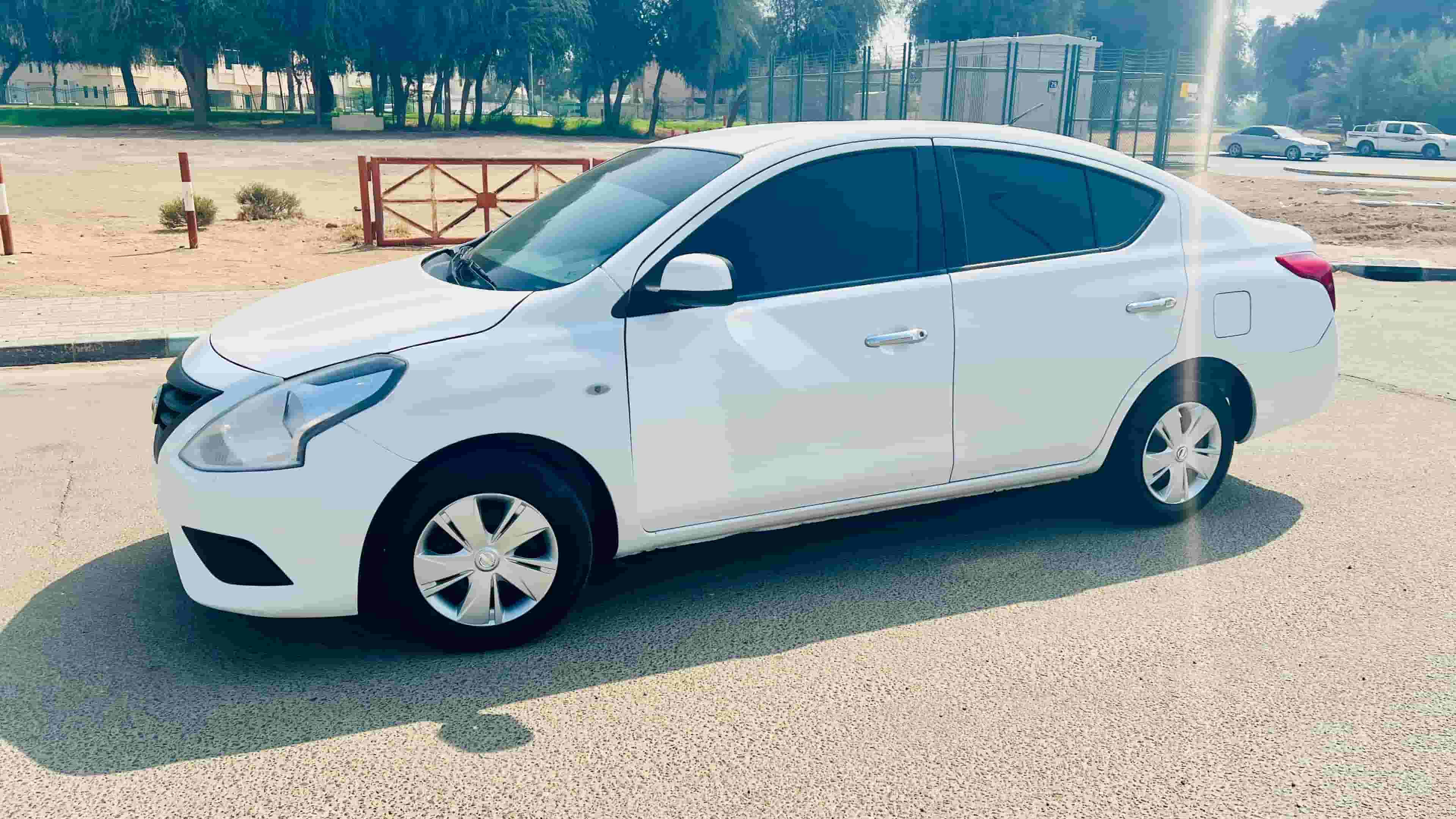 نيسان صني 2016