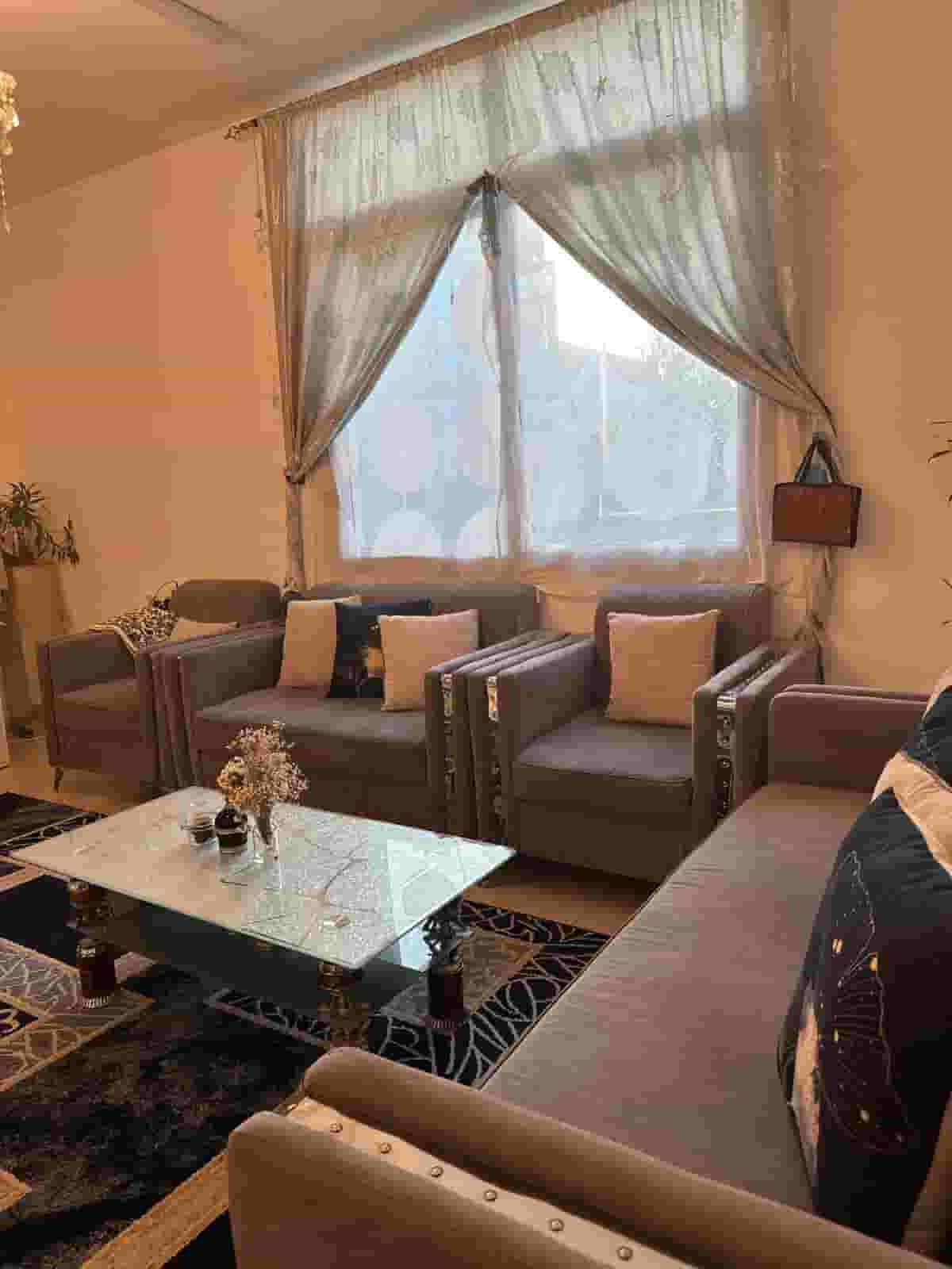 Used furniture buying and hawrinteg