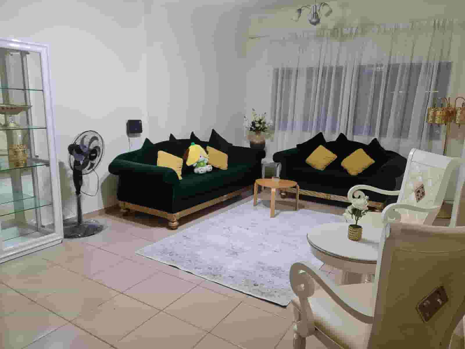 Used furniture buying and hawrinteg