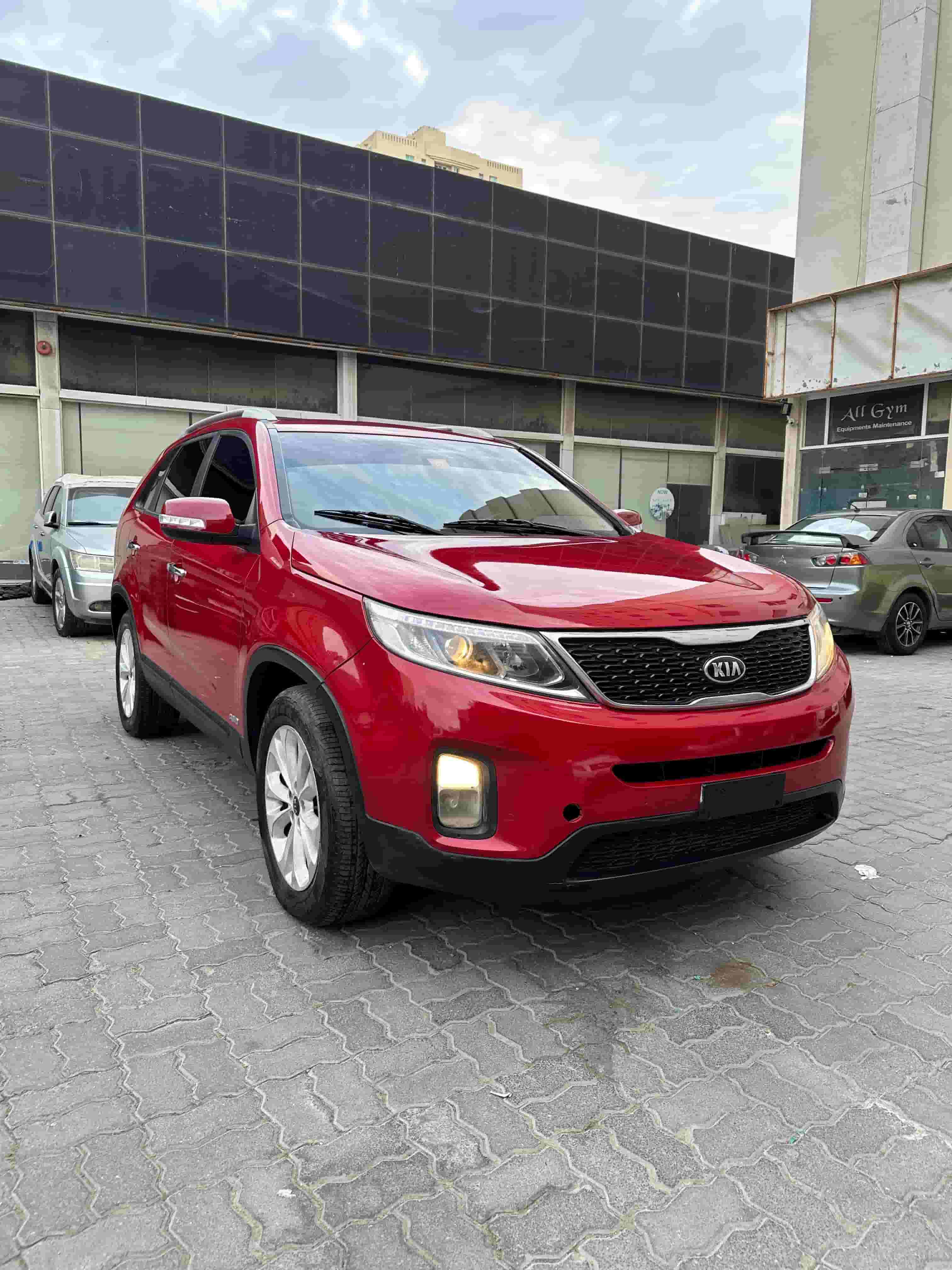 للبيع كيا سورينتو موديل 2015 