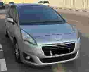 Peugeot 5008 model 2015