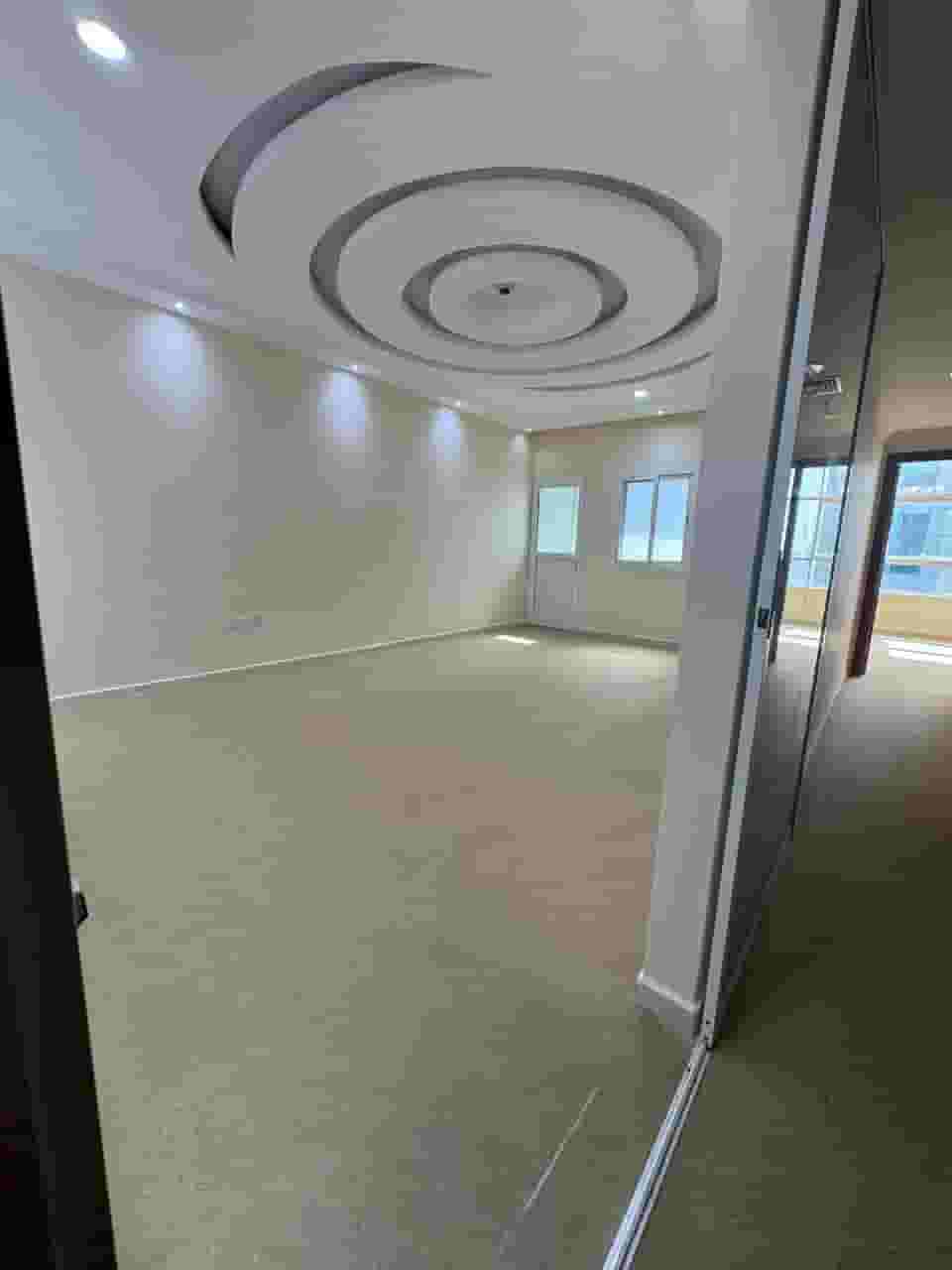  شقة غرفتين وصالة للبيع في أبراج الأورينت 