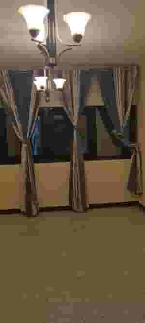 للايجار مجلس واسع
Room for Rent