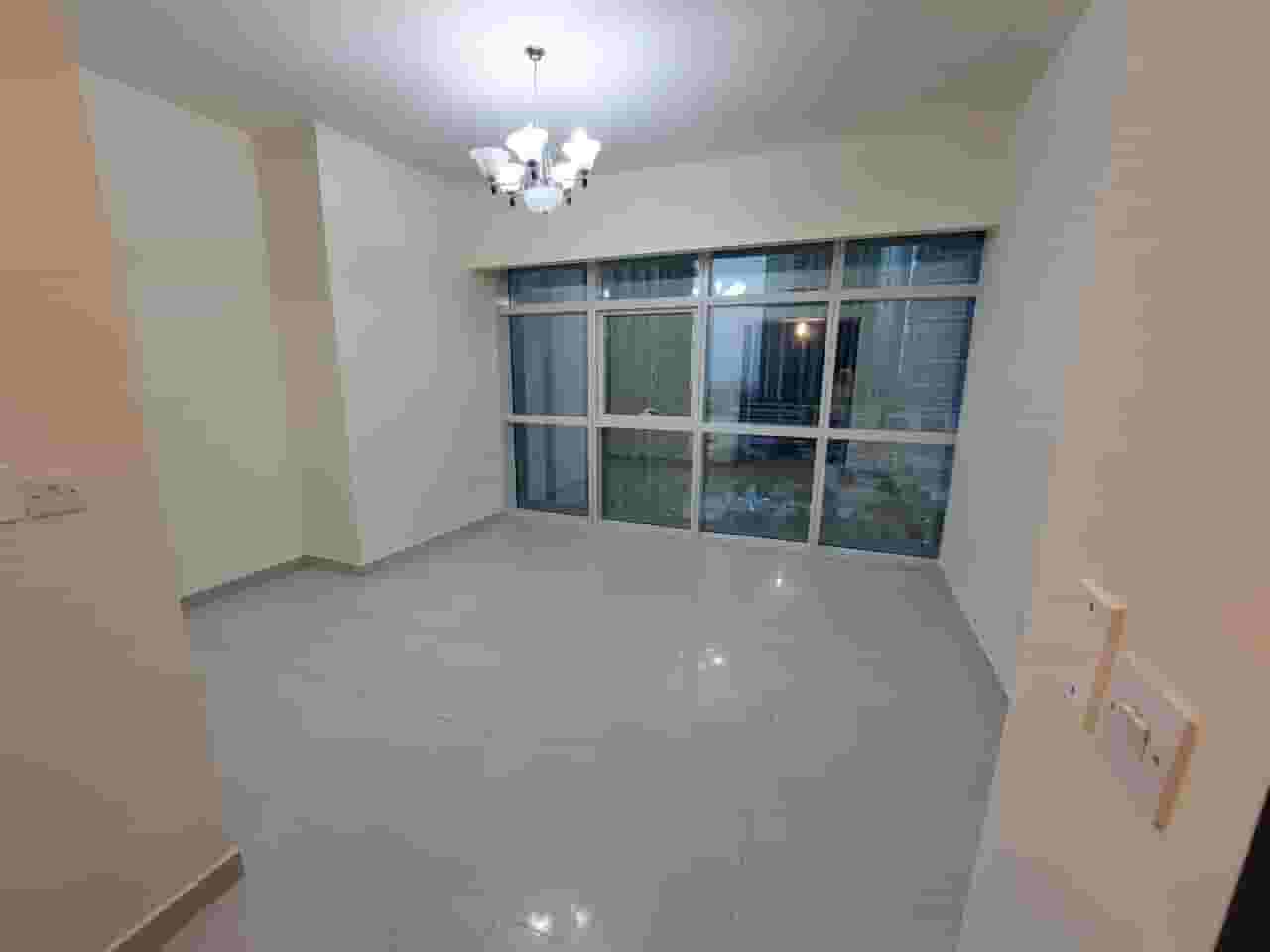 شقة لقطة للإيجار في جزيرة مريم - إطلالة مسبح وتشطيب فاخر