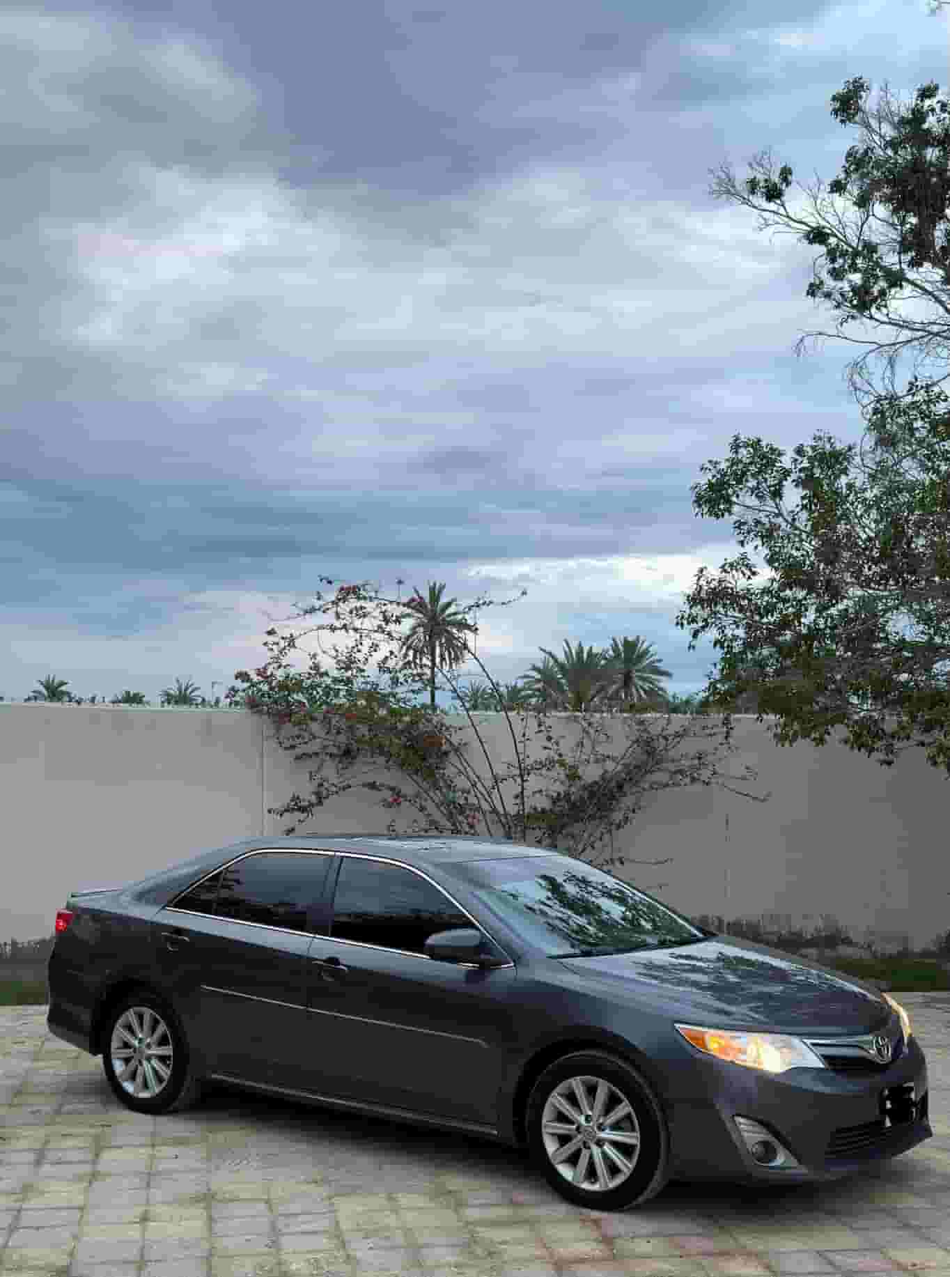 تويوتا كامري 2014 للبيع