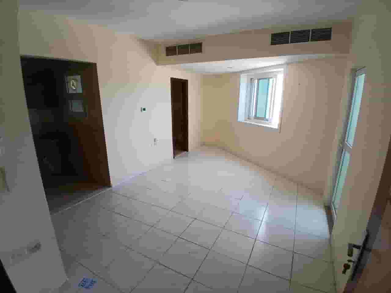 استوديو واسع مطبخ منفصل الراشدية 3 - عجمان