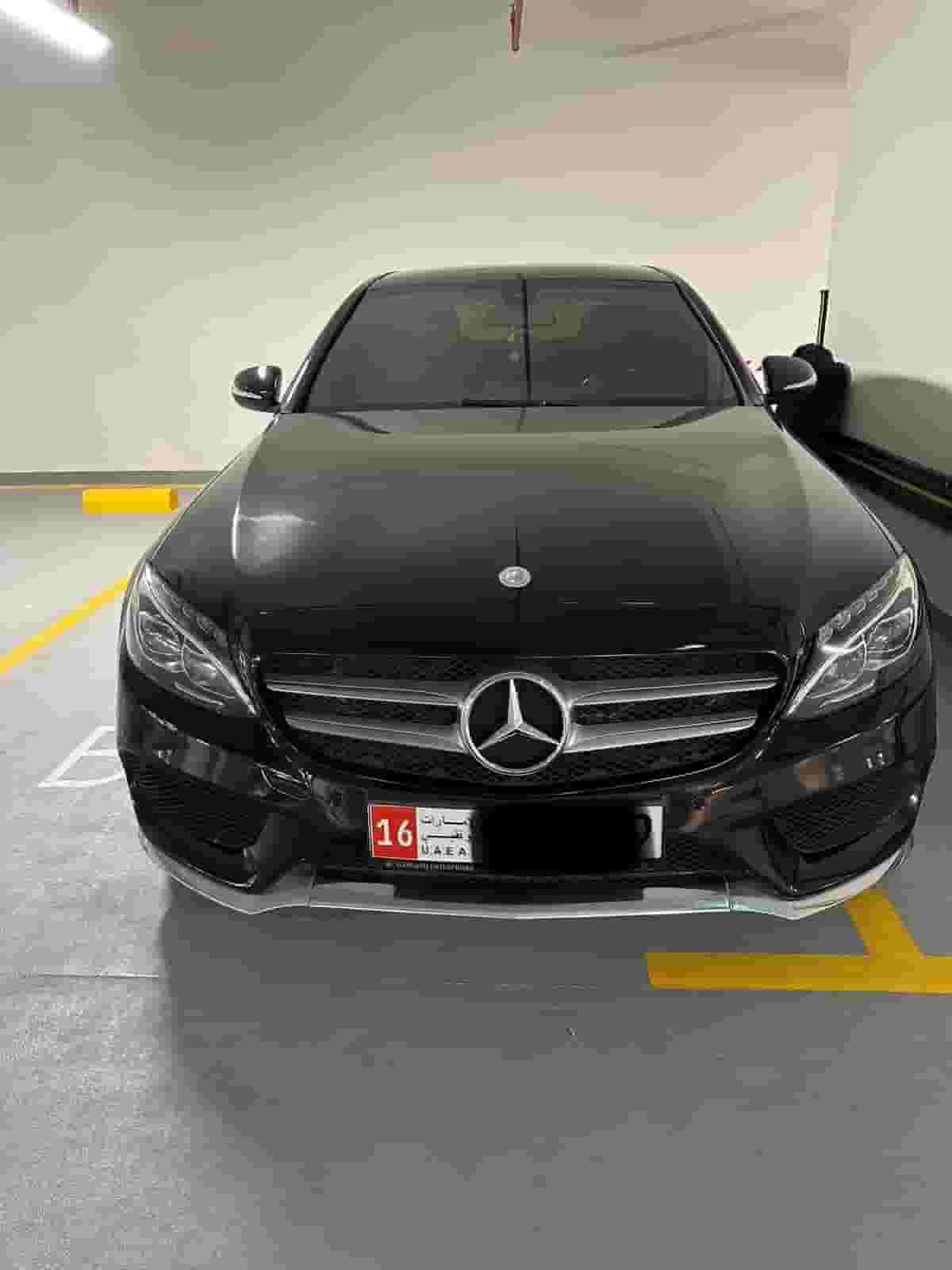 مرسيدس بنز C200 V4 2.0L موديل 2015 