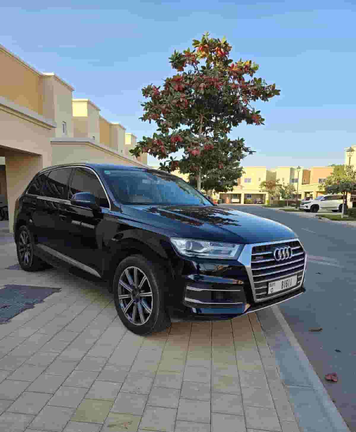 For sale Audi Q7 45 TFSI V6 3.0L full option model 2016  