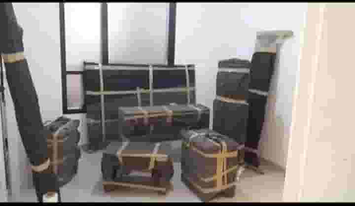 Movers and hawrinteg call 📞