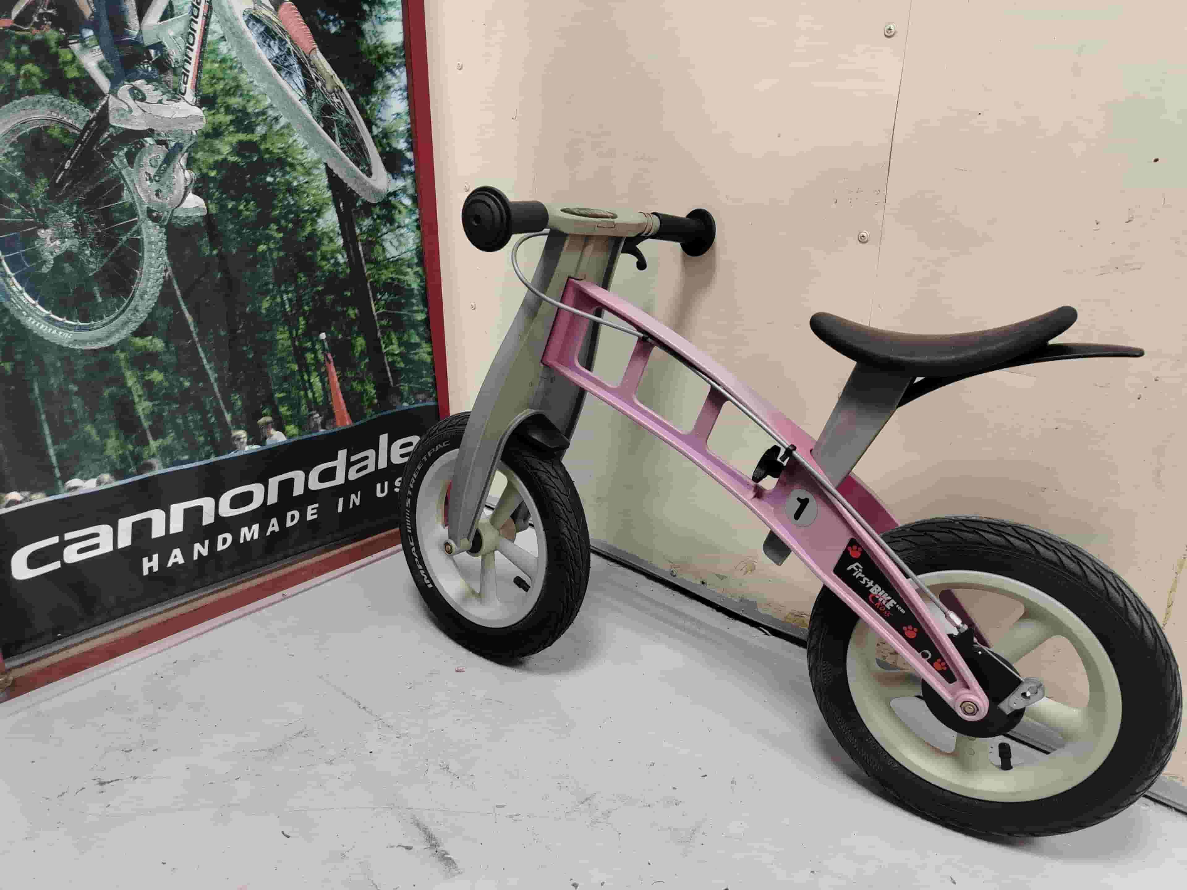 Preowned balance kids toddler child bike in perfect condition for sale