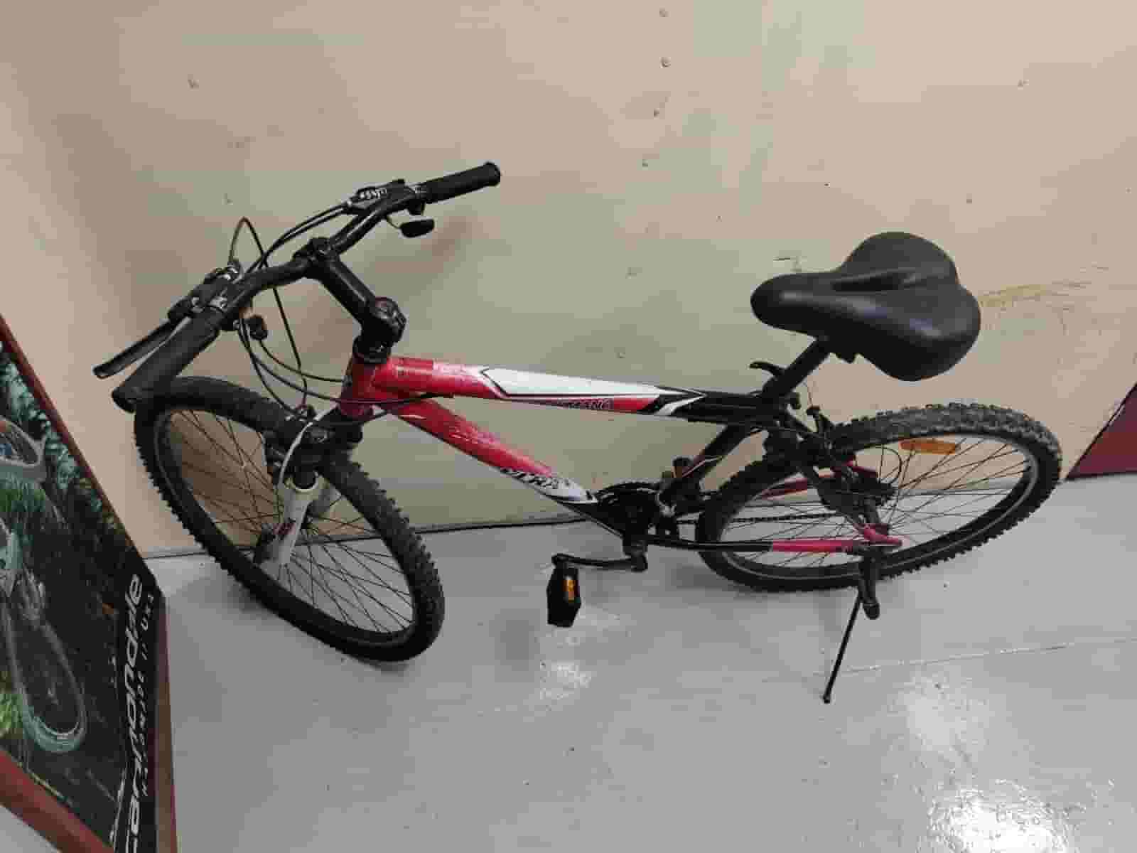 For sale a 26 inch MTB bike with a full aluminum frame