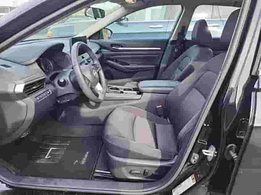 نيسان ألتيما 2023 SV