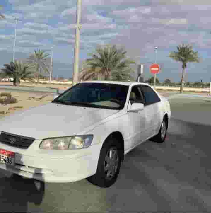 TOYOTA CAMRY LE 2000 