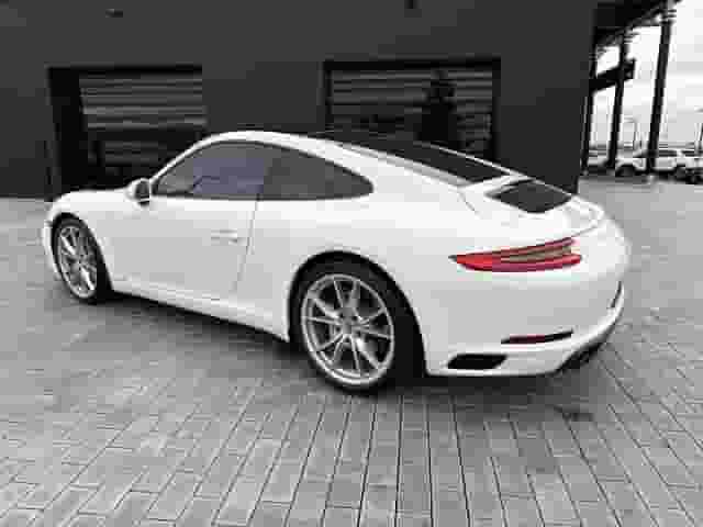 بورش 911 كاريرا 2017