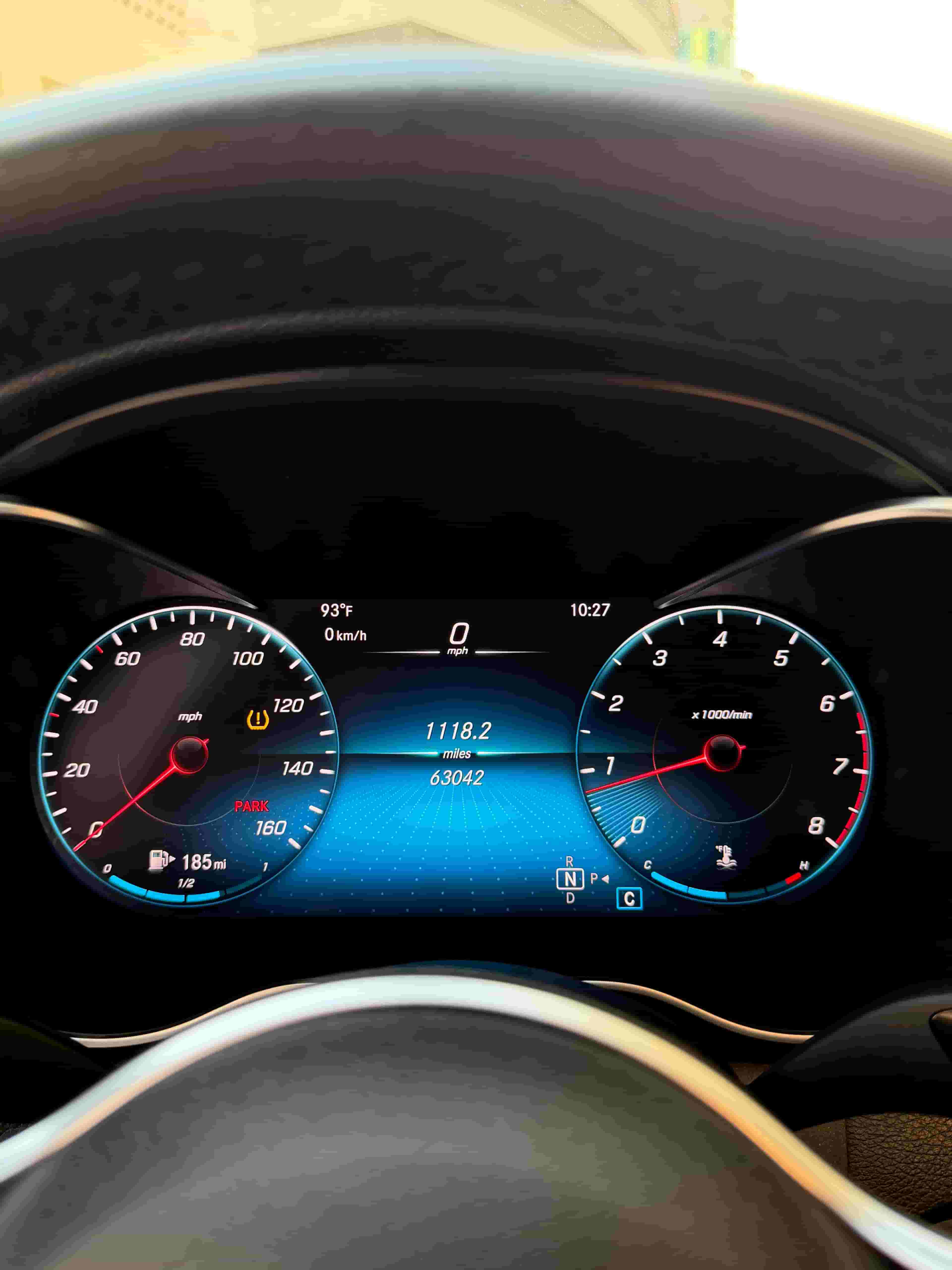 مرسيدس سي 300 موديل 2020 4MATIC بحالة ممتازة