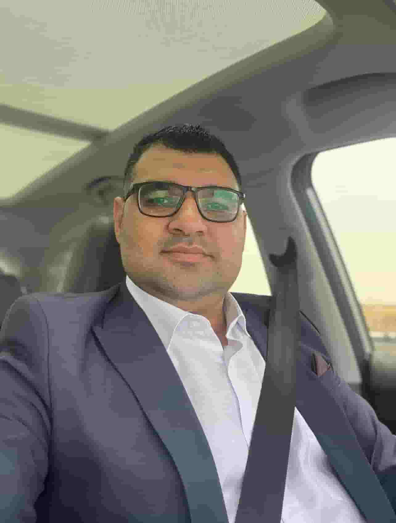 متاح توصيل او عمل بدوام مؤفت من 6 الى 12 مساء