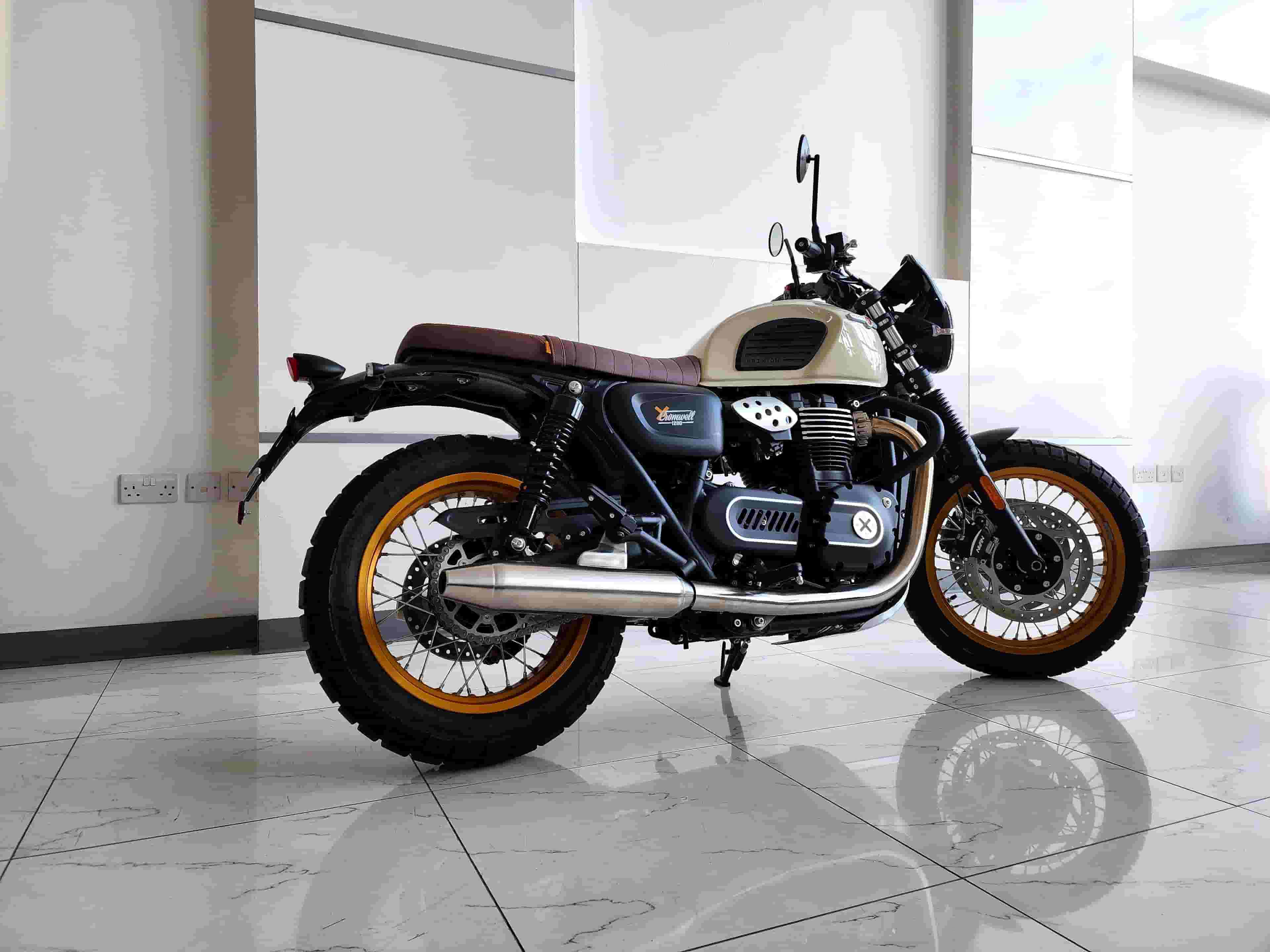 Brixton - Cromwell 1200 X - Model 2025