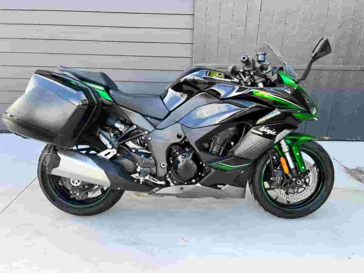 Selling Fast Brand NEW 2023 / 2024 KAWASAKI NINJA 1000SX Motorcycle