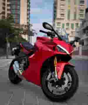 2023 Ducati supersport 950S available for sale
