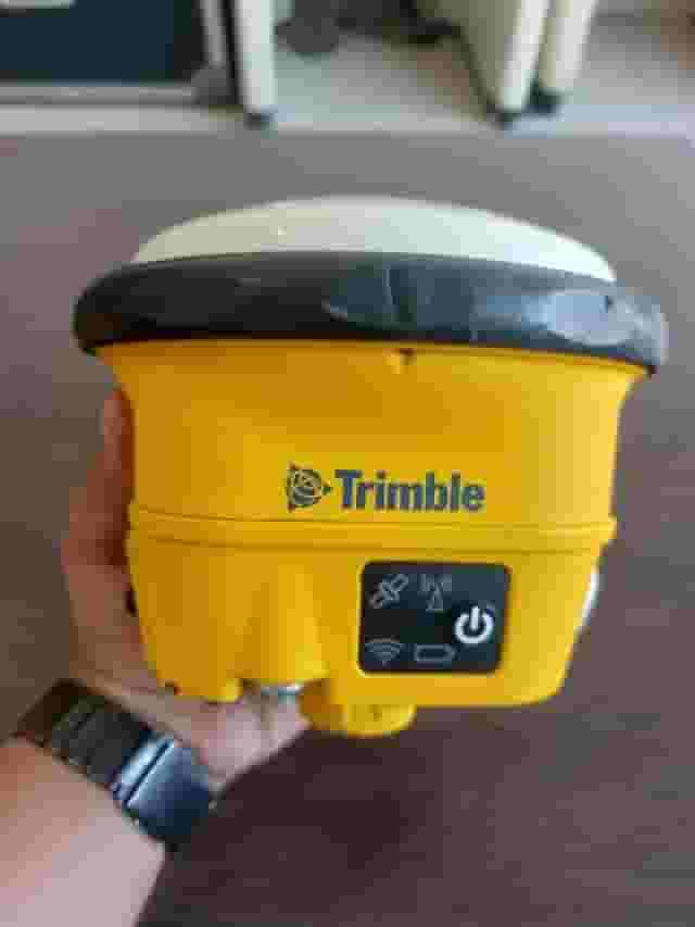 Semi Used Trimble Base SPS985 RTK GPS GNSS Surveyor equipment for sale