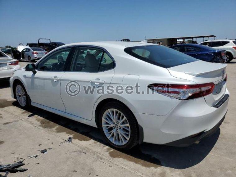 2020 TOYOTA CAMRY XLE 2