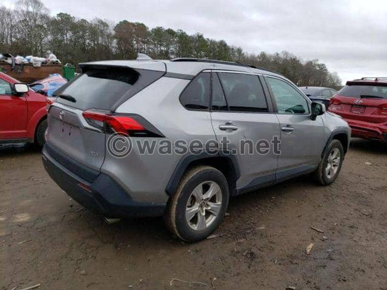 2020 TOYOTA RAV4 XLE  1