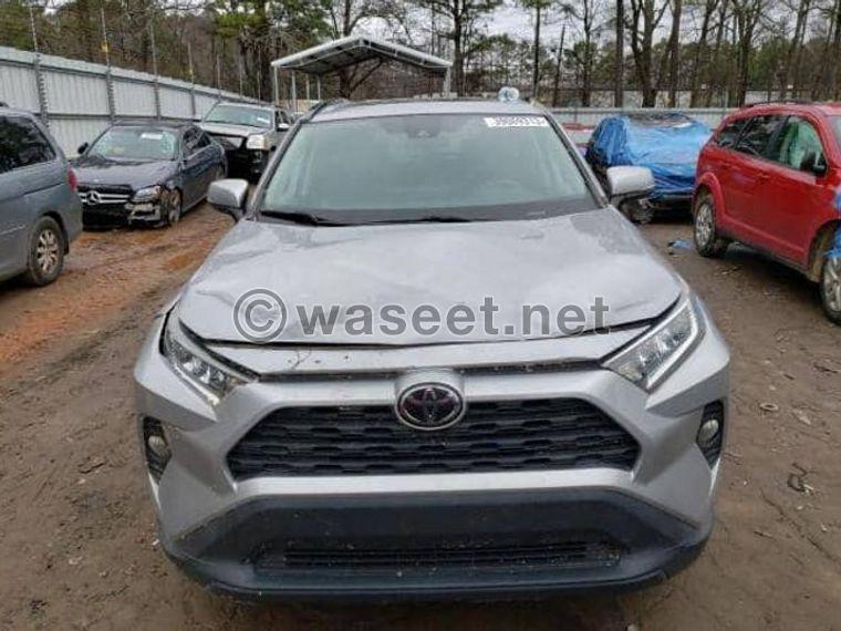 2020 TOYOTA RAV4 XLE  0