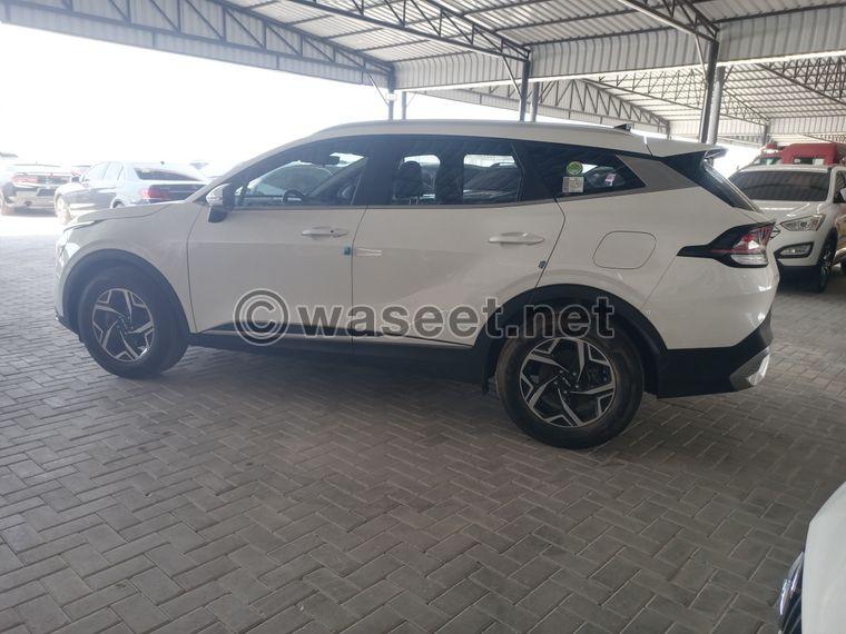 For sale Kia Sportage, 4-cylinder engine, model 2022 3