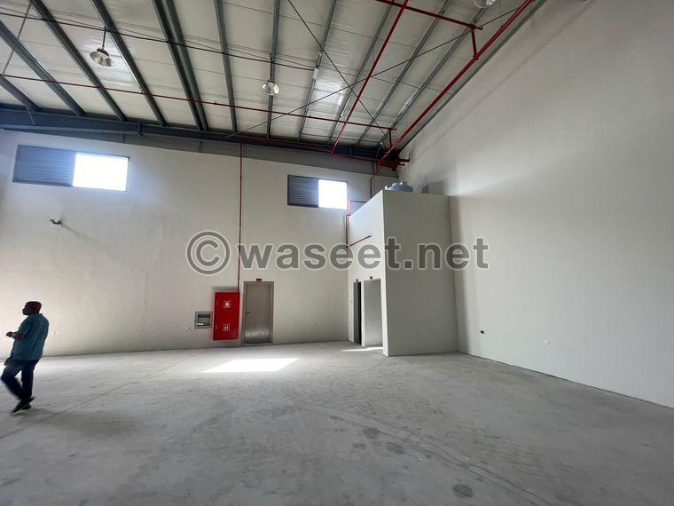 Warehouses for rent in Umm Al Quwain, area 3000 square feet 1